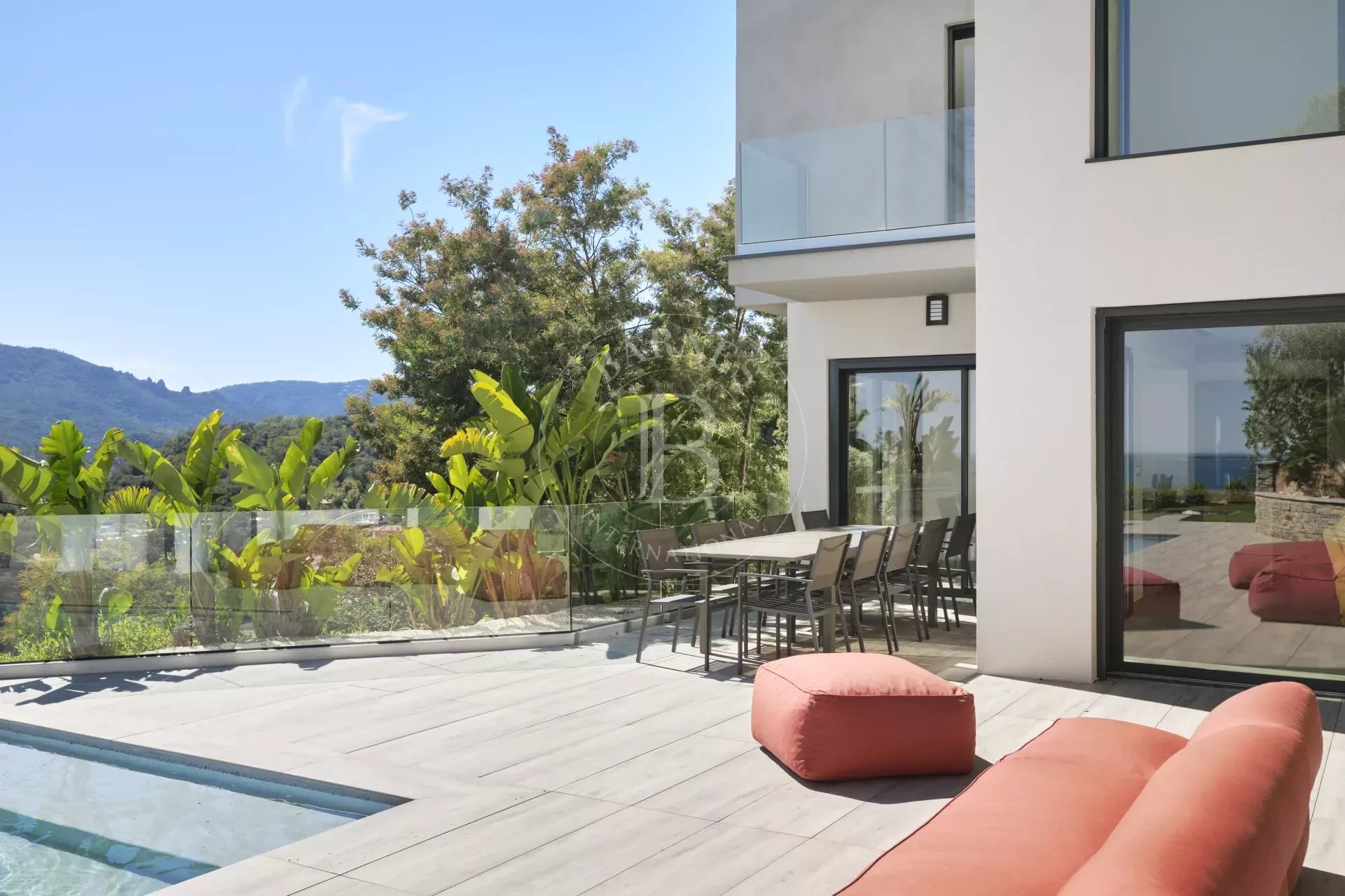 MANDELIEU LA NAPOULE - VILLA CONTEMPORAINE - VUE MER PANORAMIQUE
