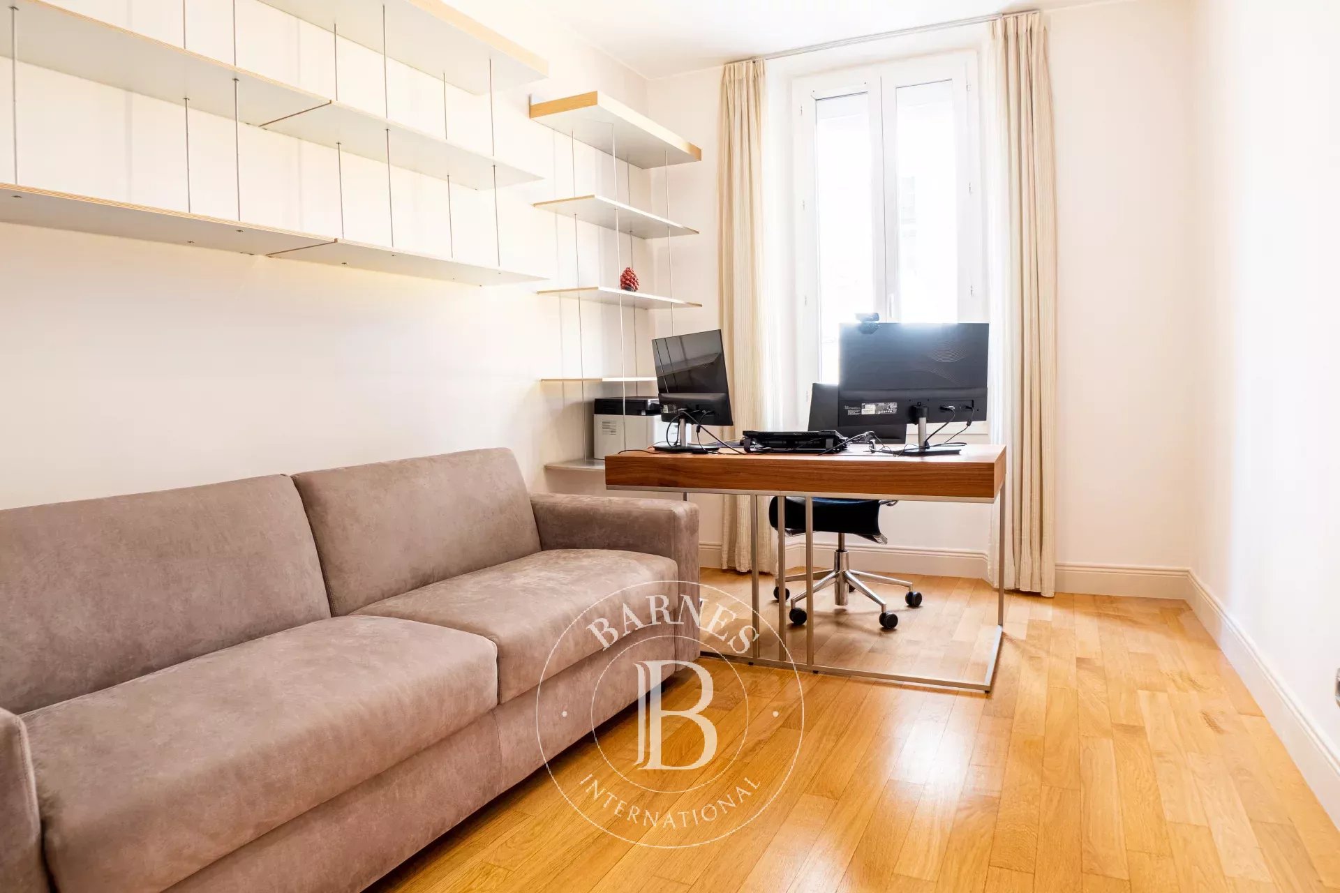 CANNES BANANE – RUE D’ANTIBES – 4 PIÈCES – FORT POTENTIEL LOCATIF