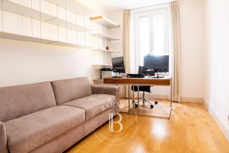 CANNES BANANE – RUE D’ANTIBES – 4 PIÈCES – FORT POTENTIEL LOCATIF