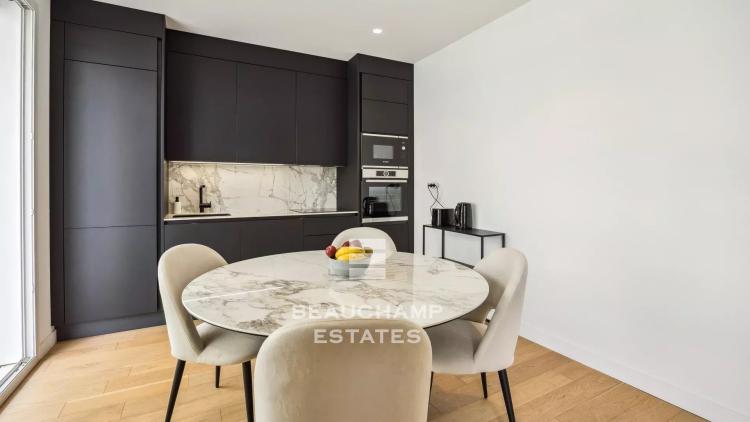 Cannes Croisette - Superbe appartement 3 pièces entièrement rénové