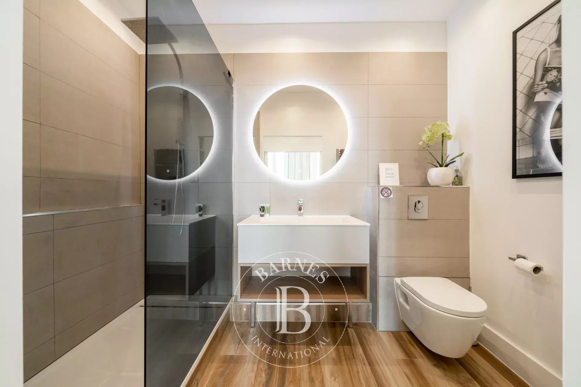 CANNES BANANE – À 150 M DE LA CROISETTE – APPARTEMENT CONTEMPORAIN – 3 CHAMBRES