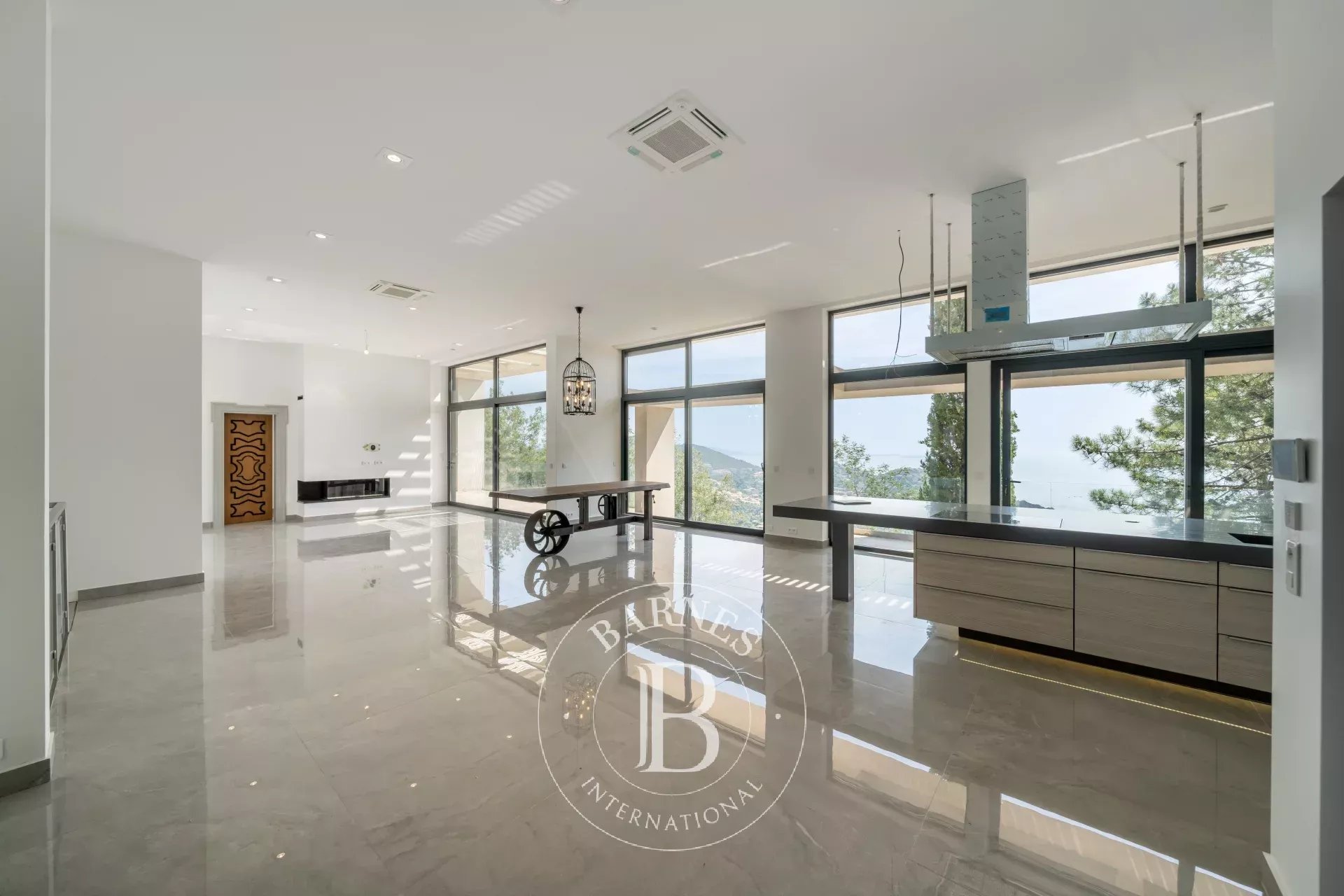 SUPERBE VILLA : THEOULE SUR MER