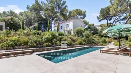 Villa meublée 5 chambres avec piscine - Golfe-Juan