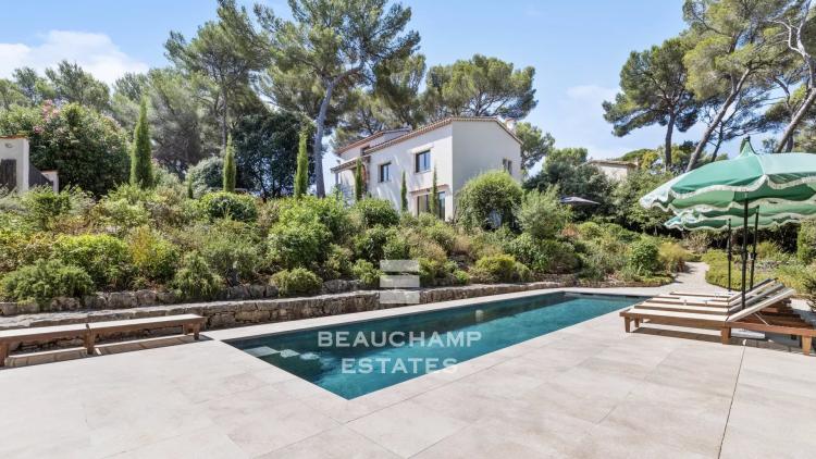 Villa meublée 5 chambres avec piscine - Golfe-Juan