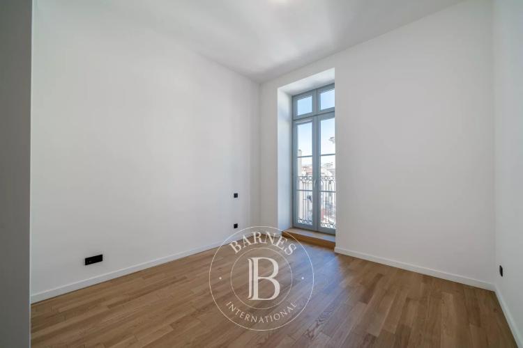 EXCLUSIVITÉ - CANNES – ARRIÈRE CROISETTE – 4 PIÈCES - BALCON - APERÇU MER