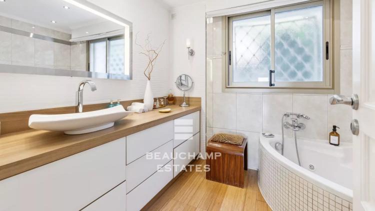 Appartement 2 chambres avec vue mer et terrasse  - Le Cannet