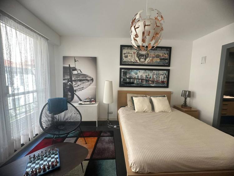 Antibes – Loft d’architecte de 210 m², trois terrasses et vue mer à 180°