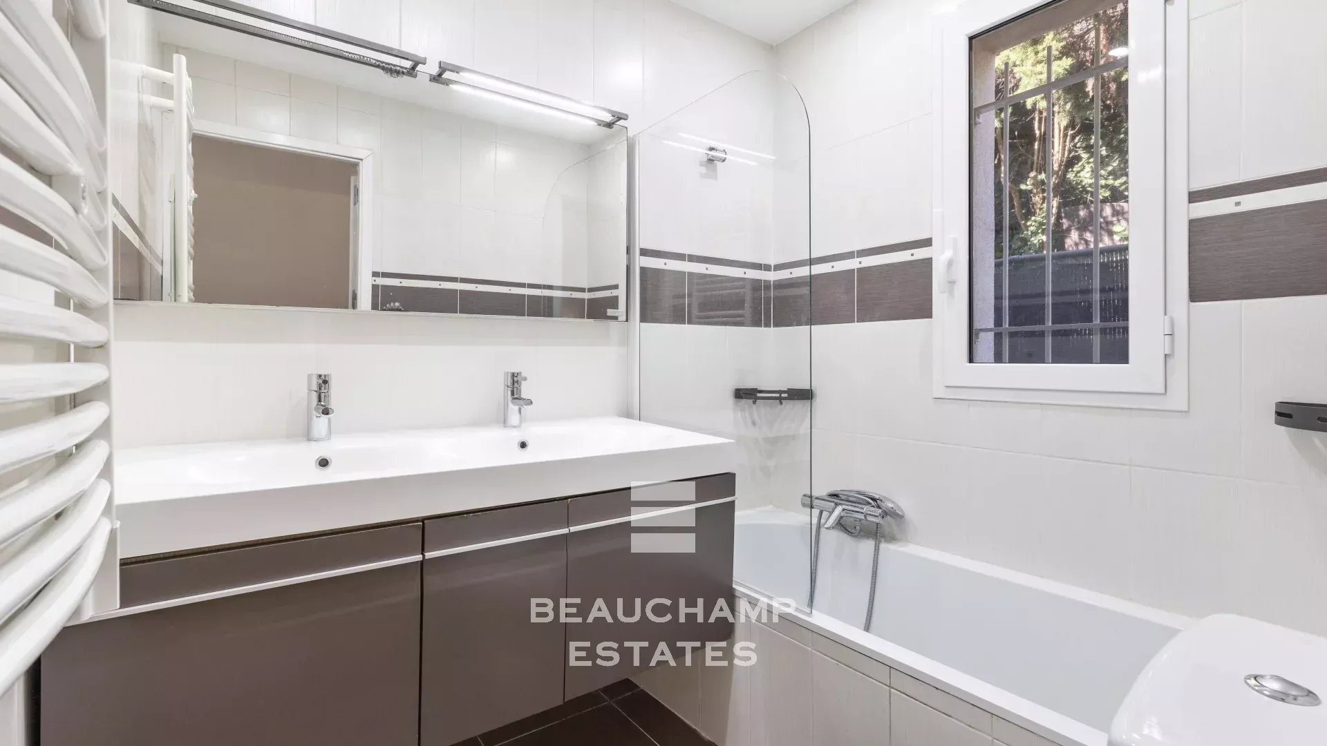 Appartement 3 chambres avec terrasse quartier Saint Basile - Mougins