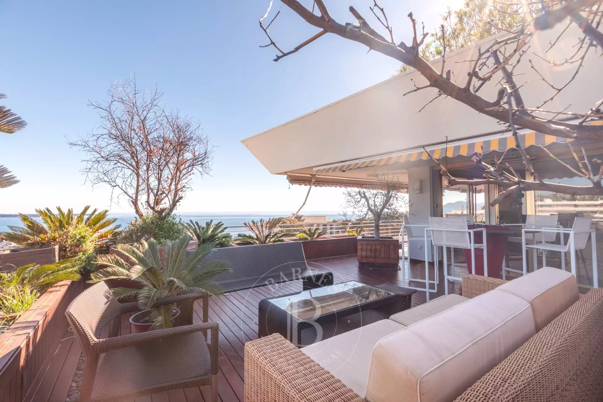 CANNES CROIX DES GARDES - PENTHOUSE - VUE MER PANORAMIQUE - TERRASSE