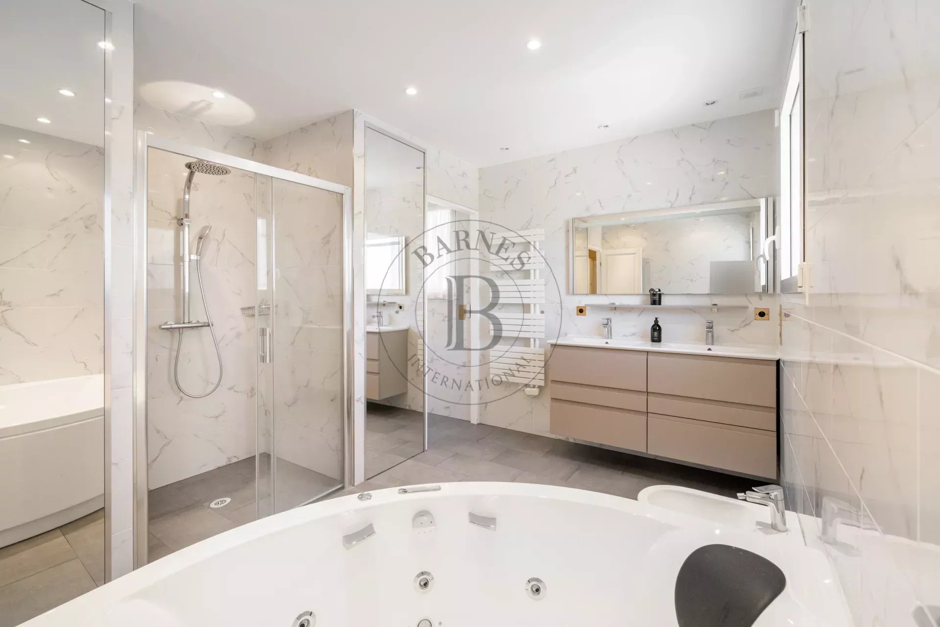 MOUGINS – DOMAINE PRIVÉ – PROCHE MOUGINS SCHOOL