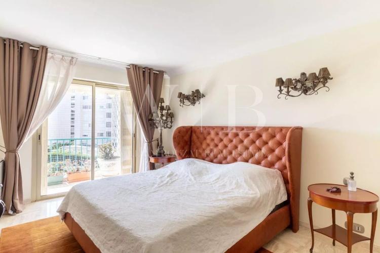 Cannes, la Croisette - Port Canto. Appartement de 229 m² avec vue mer + dépendances