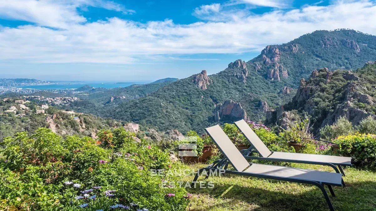 Villa provençale 3 chambres avec vue mer panoramique - Fréjus