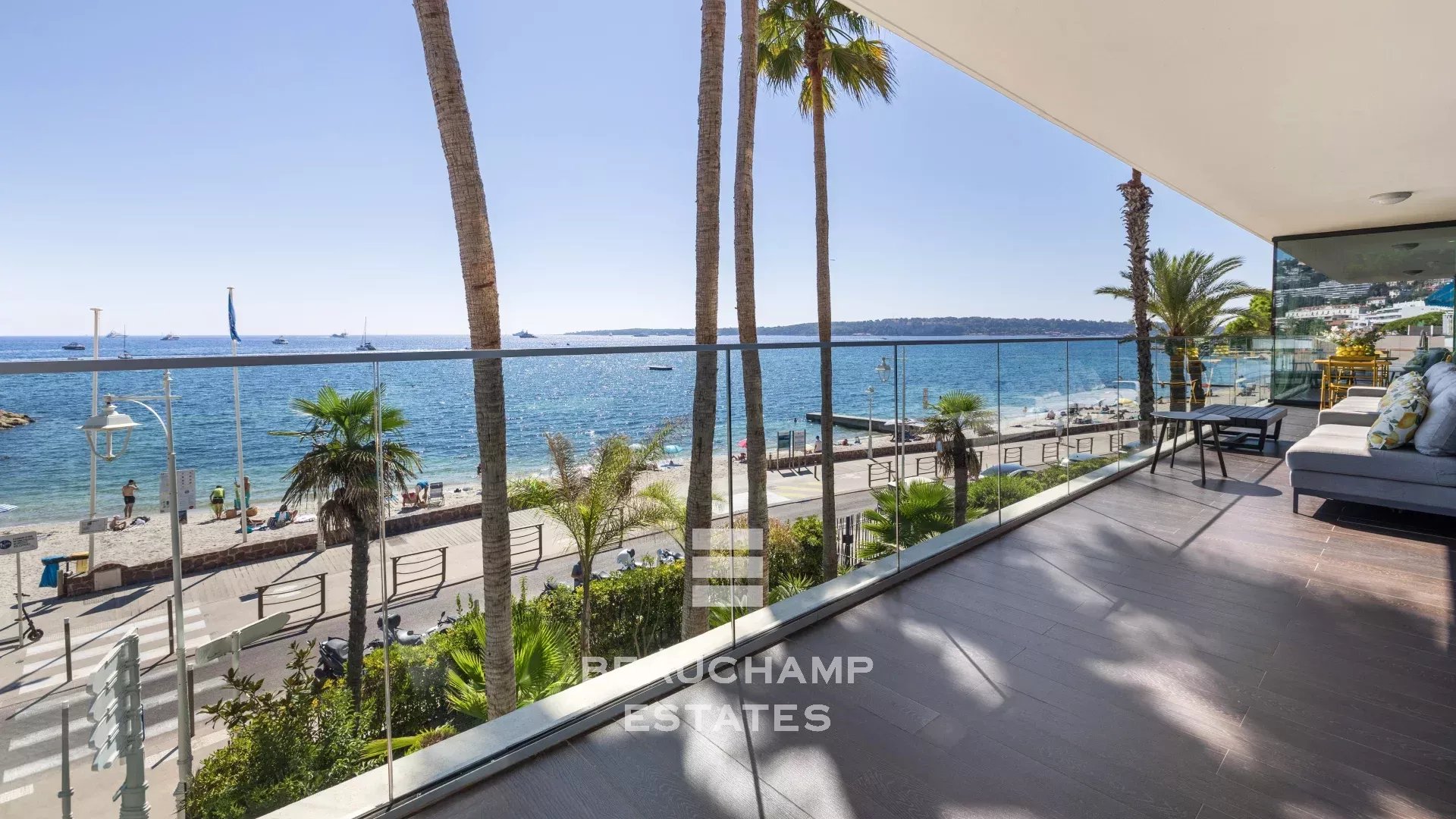 Co-exclusivité - Villa 6 chambres en front de mer - Cannes Palm Beach