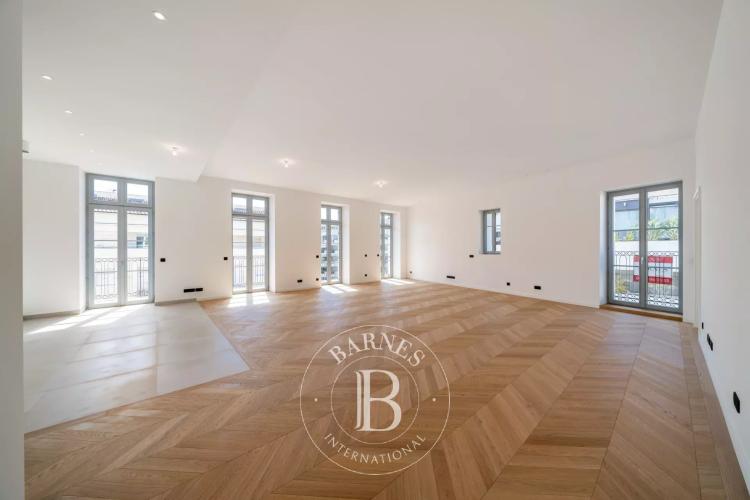 EXCLUSIVITÉ - CANNES – ARRIÈRE CROISETTE – 4 PIÈCES - BALCON - APERÇU MER