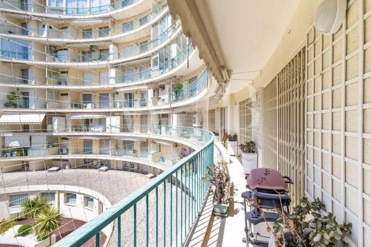 Cannes, la Croisette - Port Canto. Appartement de 229 m² avec vue mer + dépendances