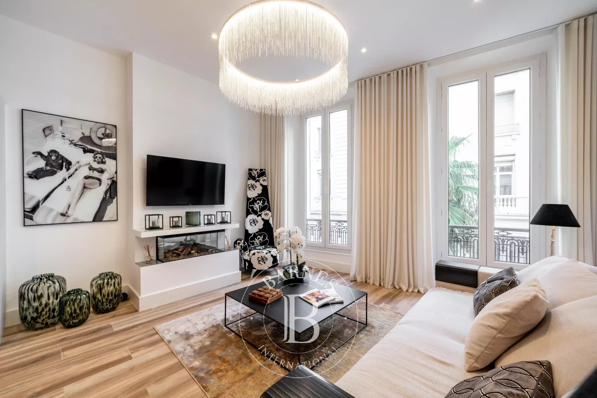 EXCLUSIVITÉ – CANNES BANANE – À 150 M DE LA CROISETTE – APPARTEMENT CONTEMPORAIN – 3 CHAMBRES