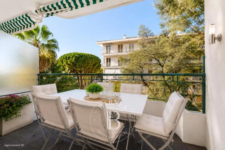 CANNES BASSE CALIFORNIE - 2 PIÈCES - TERRASSE