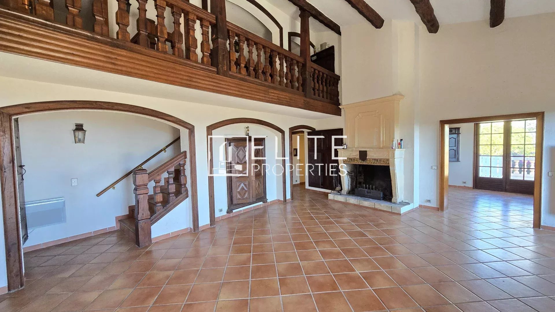 MAISON DE 155 m² + PISCINE & VUE MER  – MANDELIEU-LA-NAPOULE