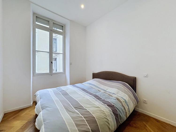 CANNES CENTRE – APPARTEMENT 5P DE CARACTÈRE RÉNOVÉ – TERRASSE 35 M²