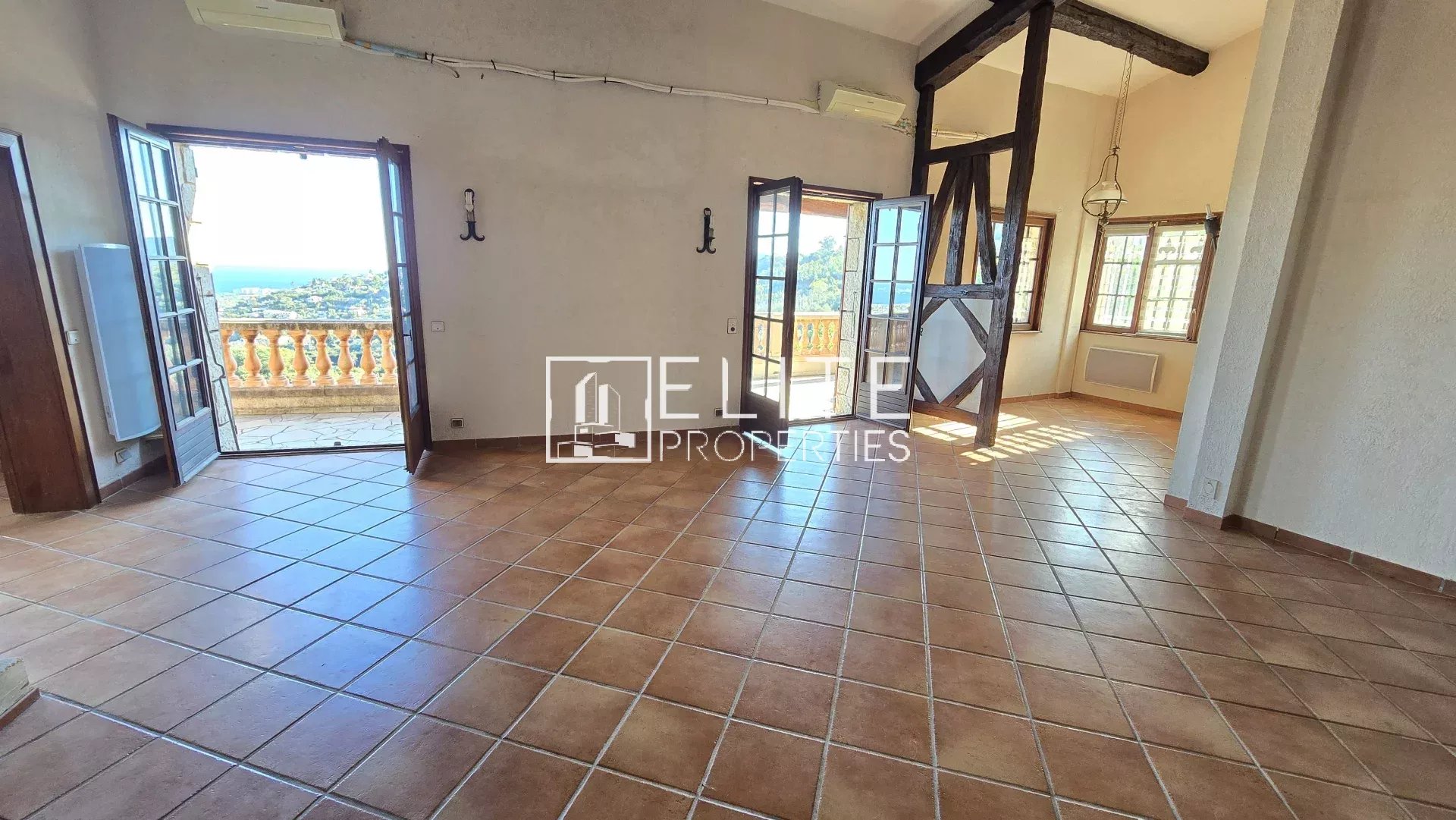MAISON DE 155 m² + PISCINE & VUE MER  – MANDELIEU-LA-NAPOULE