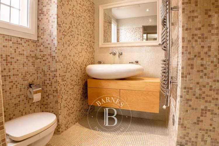 CANNES BANANE – RUE D’ANTIBES – 4 PIÈCES – FORT POTENTIEL LOCATIF