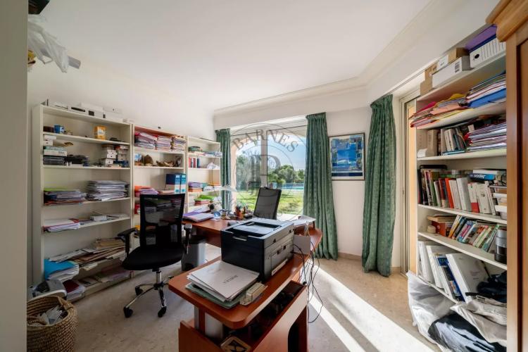 MOUGINS – SECTEUR RÉSIDENTIEL PREMIUM