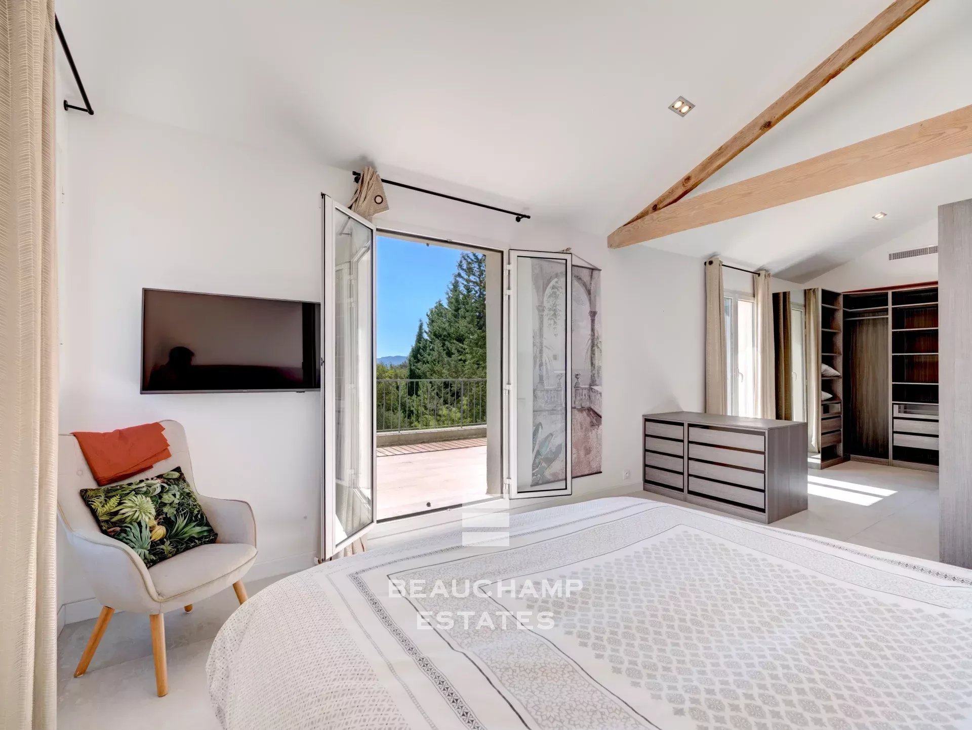 Villa néo-provençale 4 chambres avec piscine – Mougins