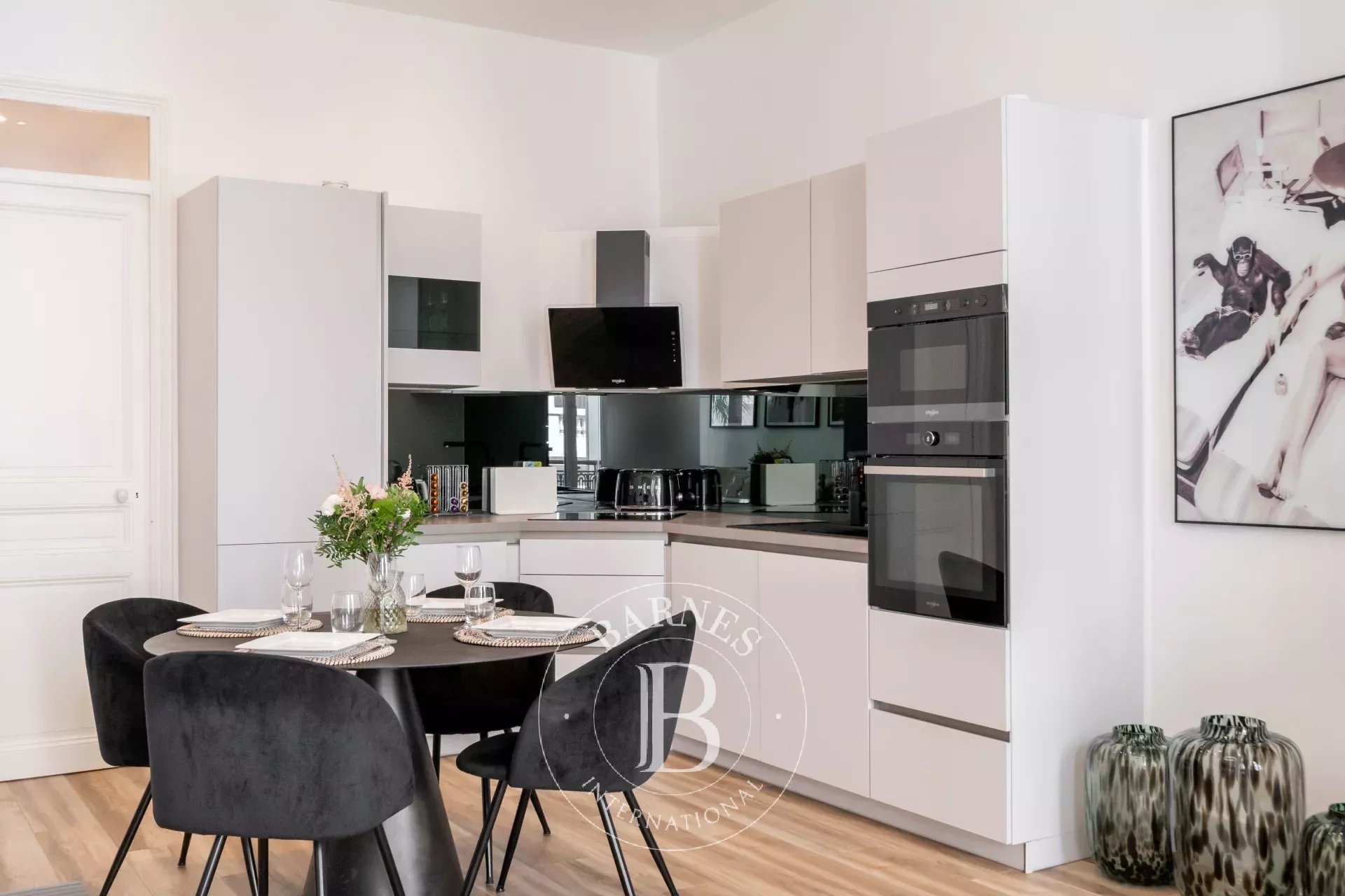 EXCLUSIVITÉ – CANNES BANANE – À 150 M DE LA CROISETTE – APPARTEMENT CONTEMPORAIN – 3 CHAMBRES
