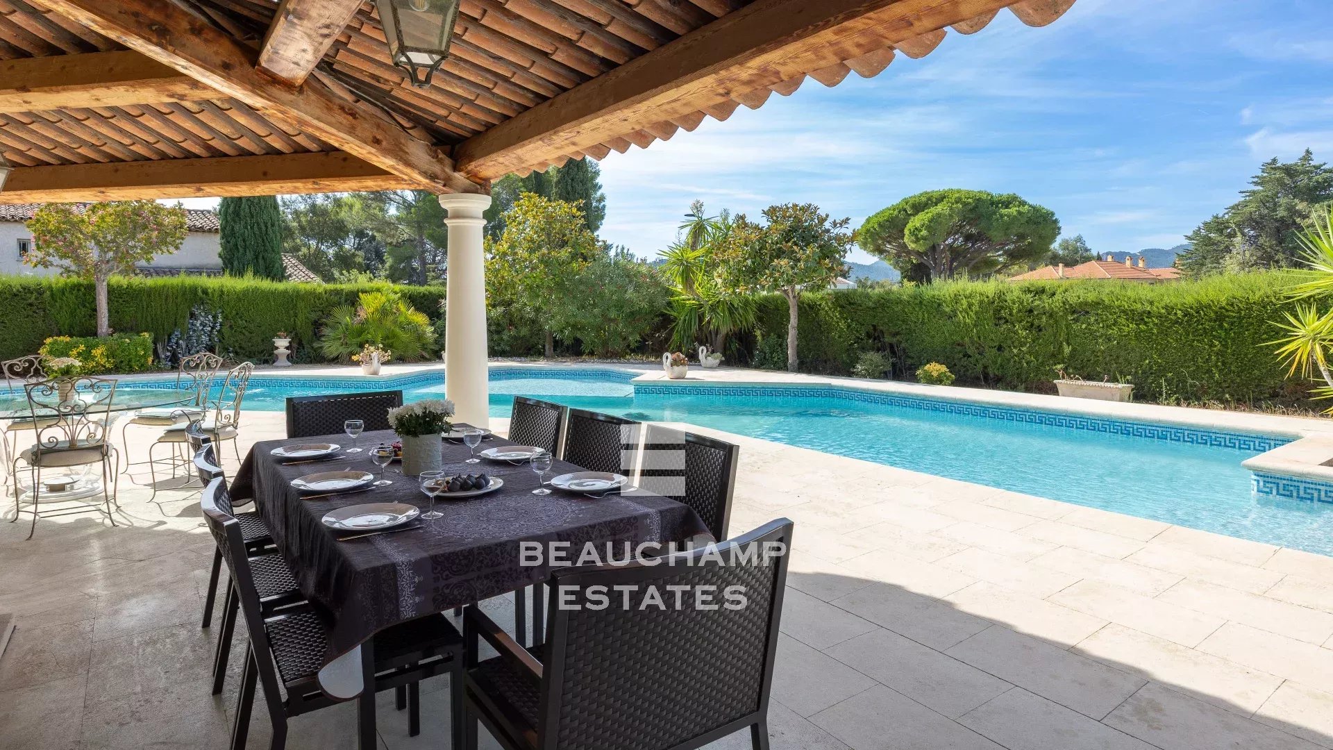 Villa provençale 6 chambres avec piscine – Mandelieu-La Napoule