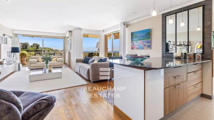 Appartement 2 chambres avec vue mer et terrasse  - Le Cannet