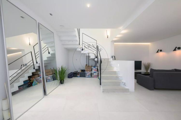 MOUANS SARTOUX - VILLA CONTEMPORAINE - AU CALME