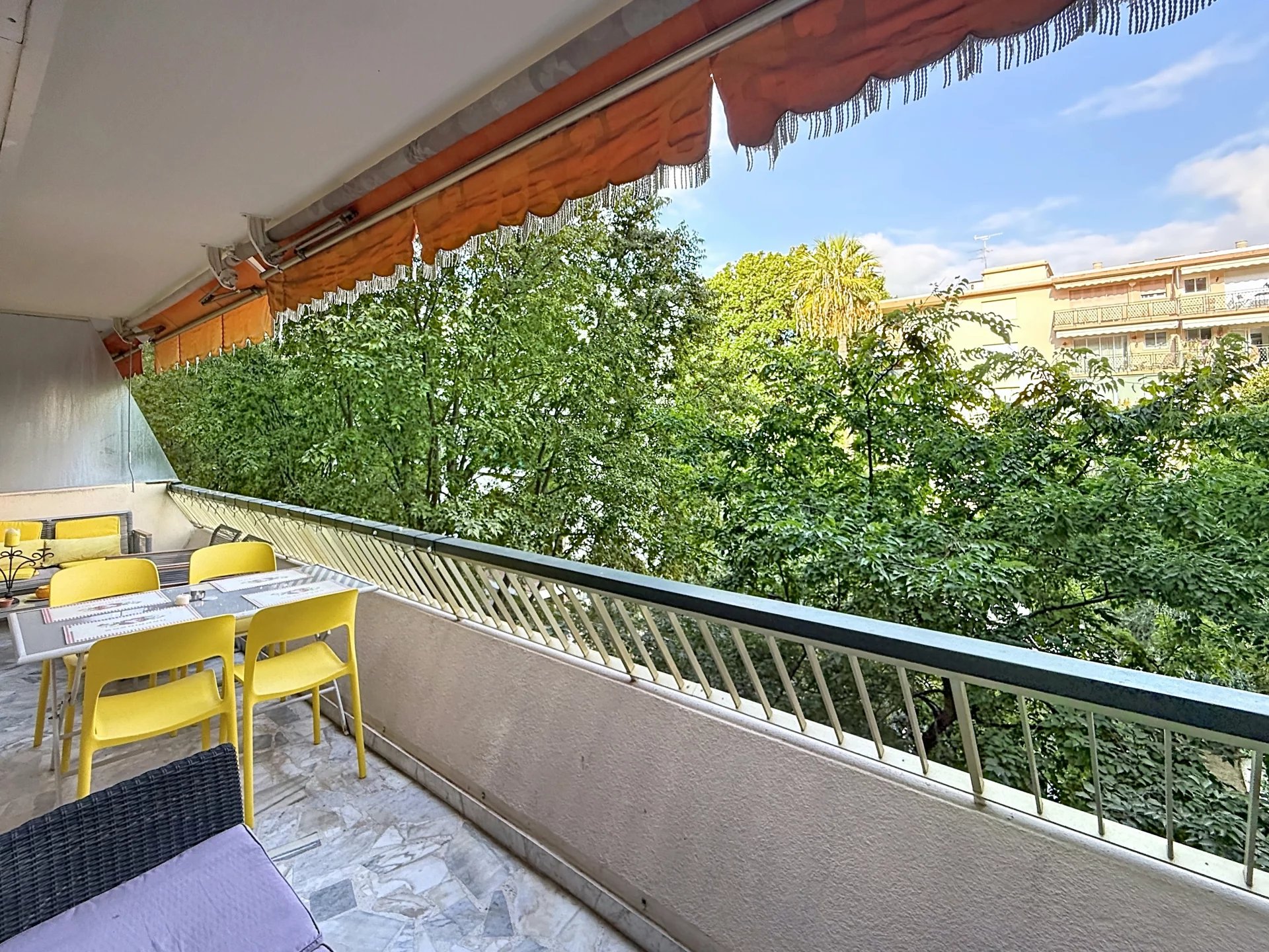 CANNES – BASSE CALIFORNIE – 2 PIÈCES – GRANDE TERRASSE OUEST – VUE DÉGAGÉE