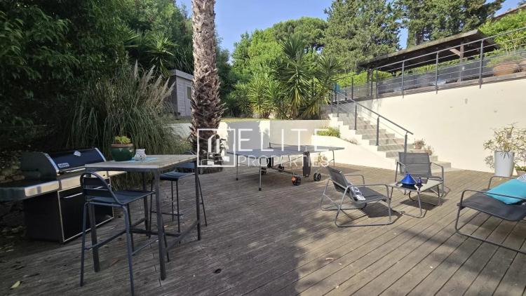 MAISON 5 PIÈCES 112 m² – VUE MER & PISCINE – CANNES