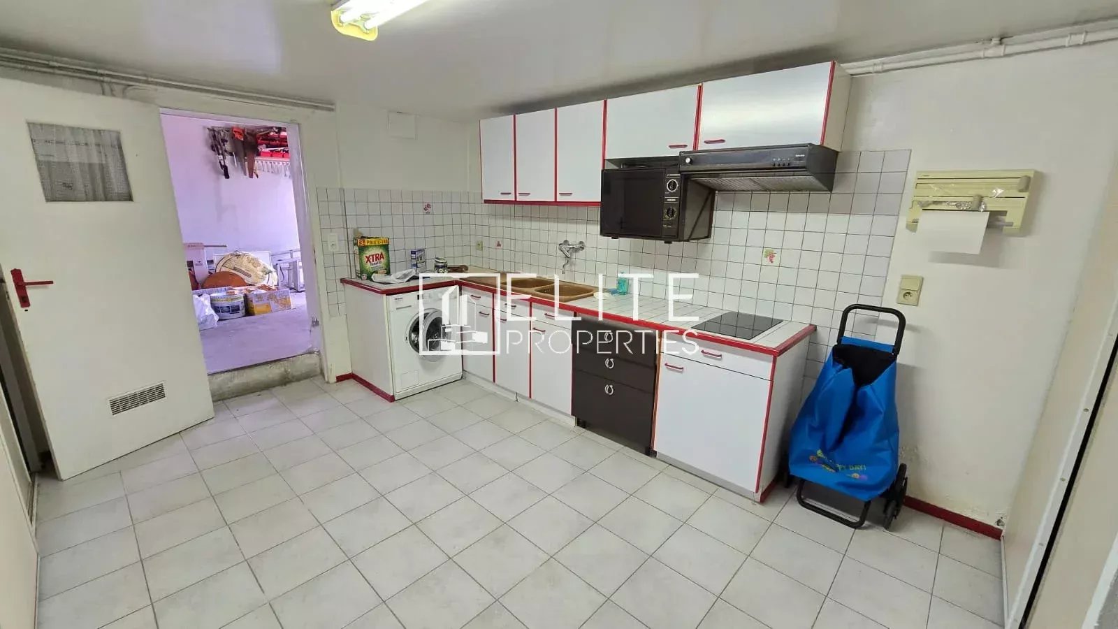 MAISON 6 PIÈCES - 2 APPARTEMENTS 3 PIÈCES + GARAGE – JUAN-LES-PINS