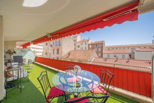 EXCLUSIVITÉ - CANNES - 2 PIÈCES - CENTRE VILLE - TERRASSE