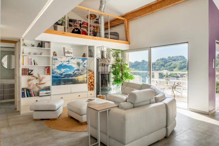 MOUGINS - VAL DE MOUGINS - AU CALME - A PROXIMITE DES COMMERCES