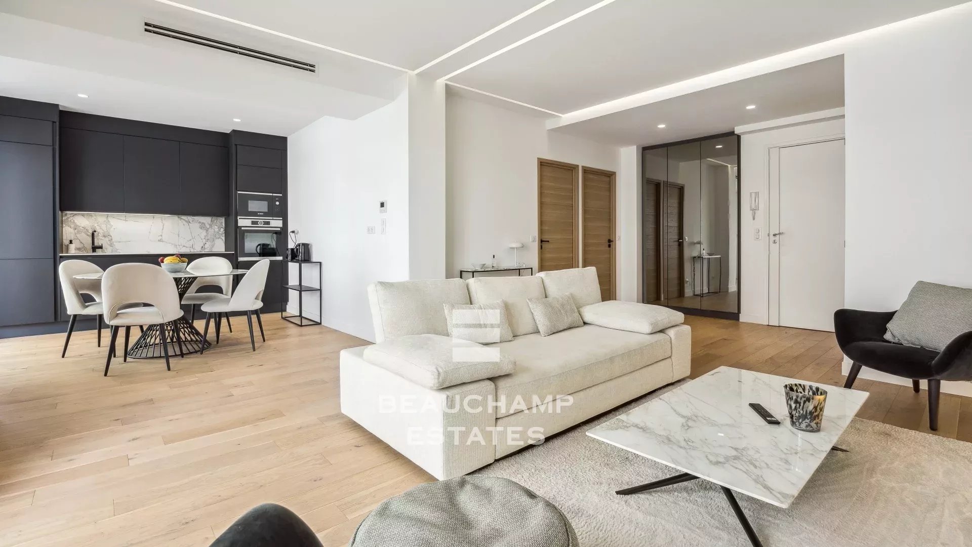 Cannes Croisette - Superbe appartement 3 pièces entièrement rénové