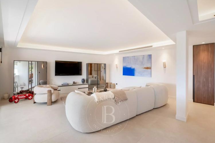 CANNES BASSE CALIFORNIE - 5 PIECES - VUE MER