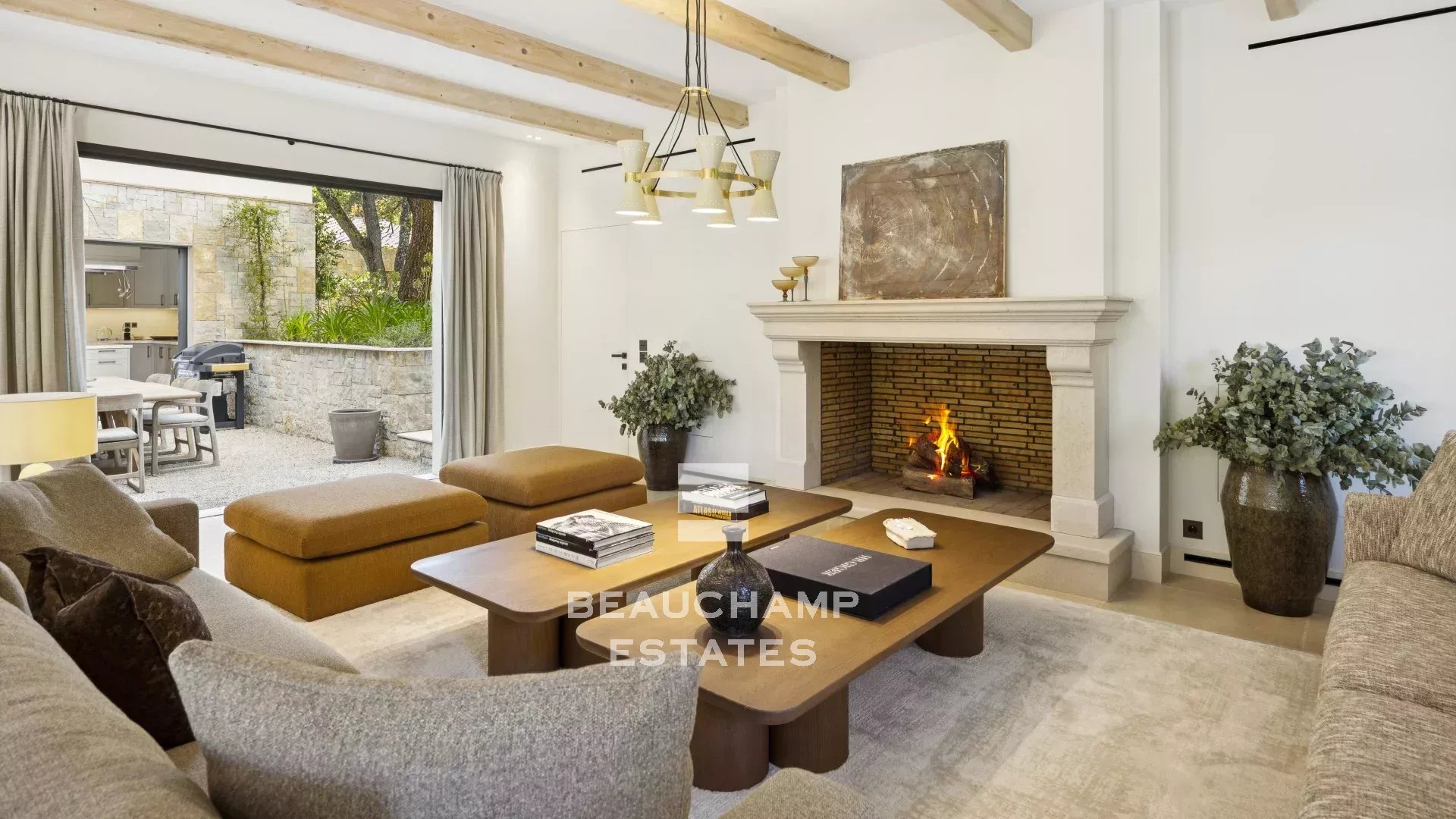 Exclusivité - Domaine fermé de 12 chambres  avec piscine  - Valbonne