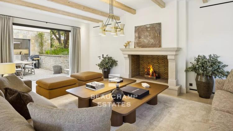 Exclusivité - Domaine fermé de 12 chambres  avec piscine  - Valbonne