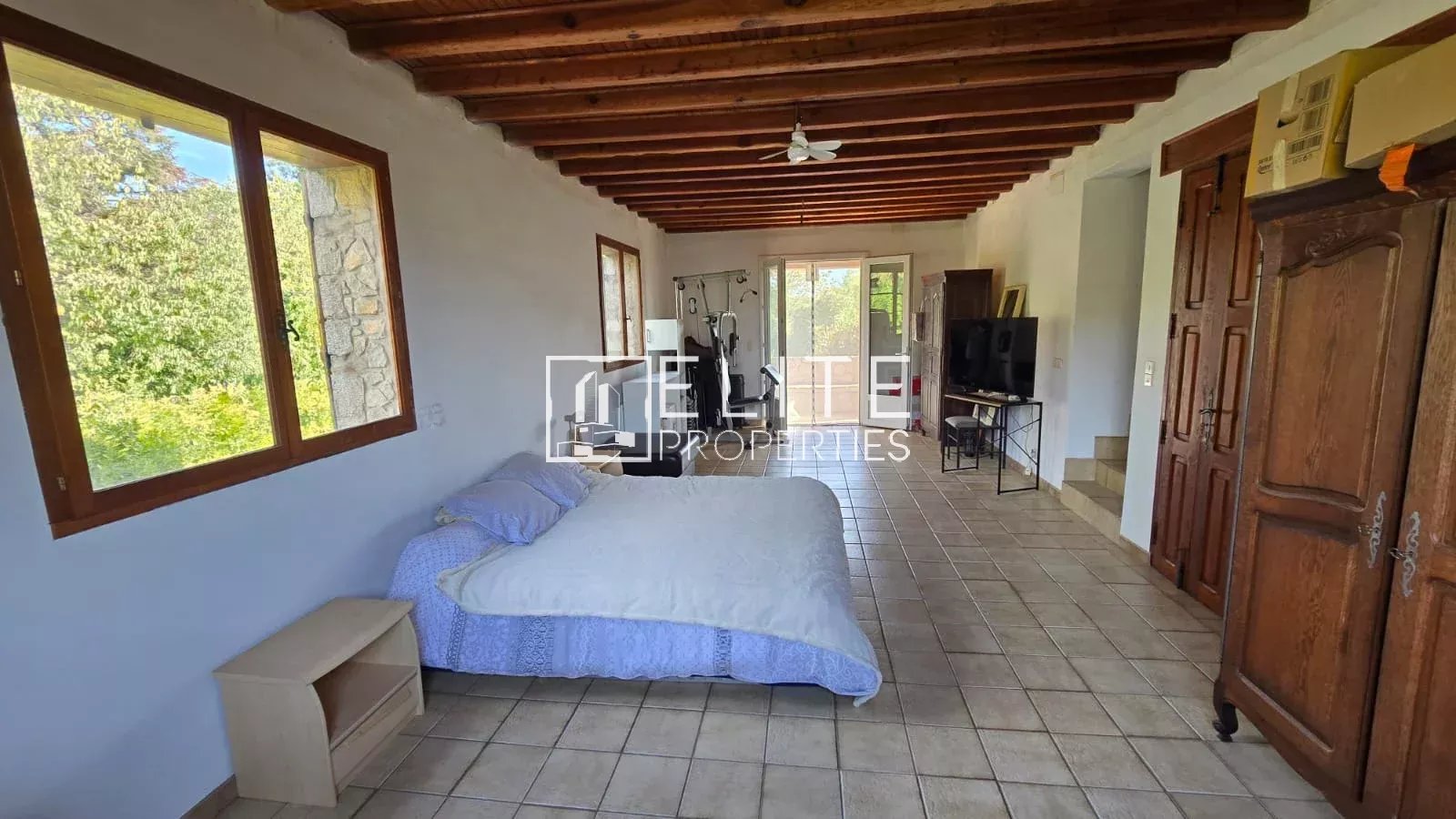 MAISON EN PIERRE 265m² + PISCINE - 2 APPARTEMENTS + STUDIO – MOUANS-SARTOUX