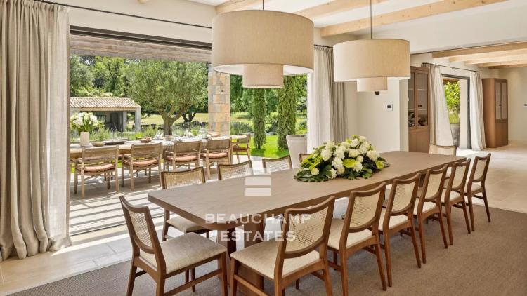 Exclusivité - Domaine fermé de 12 chambres  avec piscine  - Valbonne