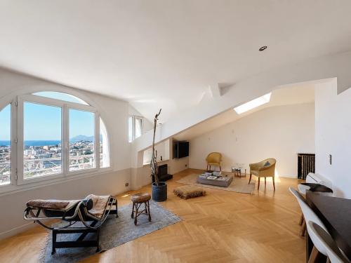 CANNES PALAIS PROVENCE DERNIER ETAGE VUE MER PANORAMIQUE