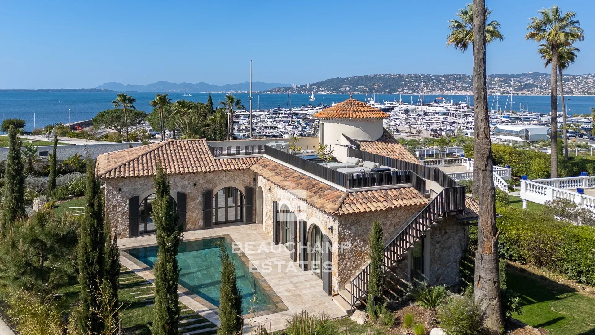 Villa contemporaine avec vue mer panoramique - Cap d'Antibes