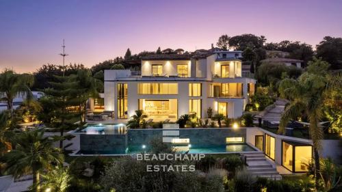 Villa contemporaine 7 chambres avec piscine – Mougins