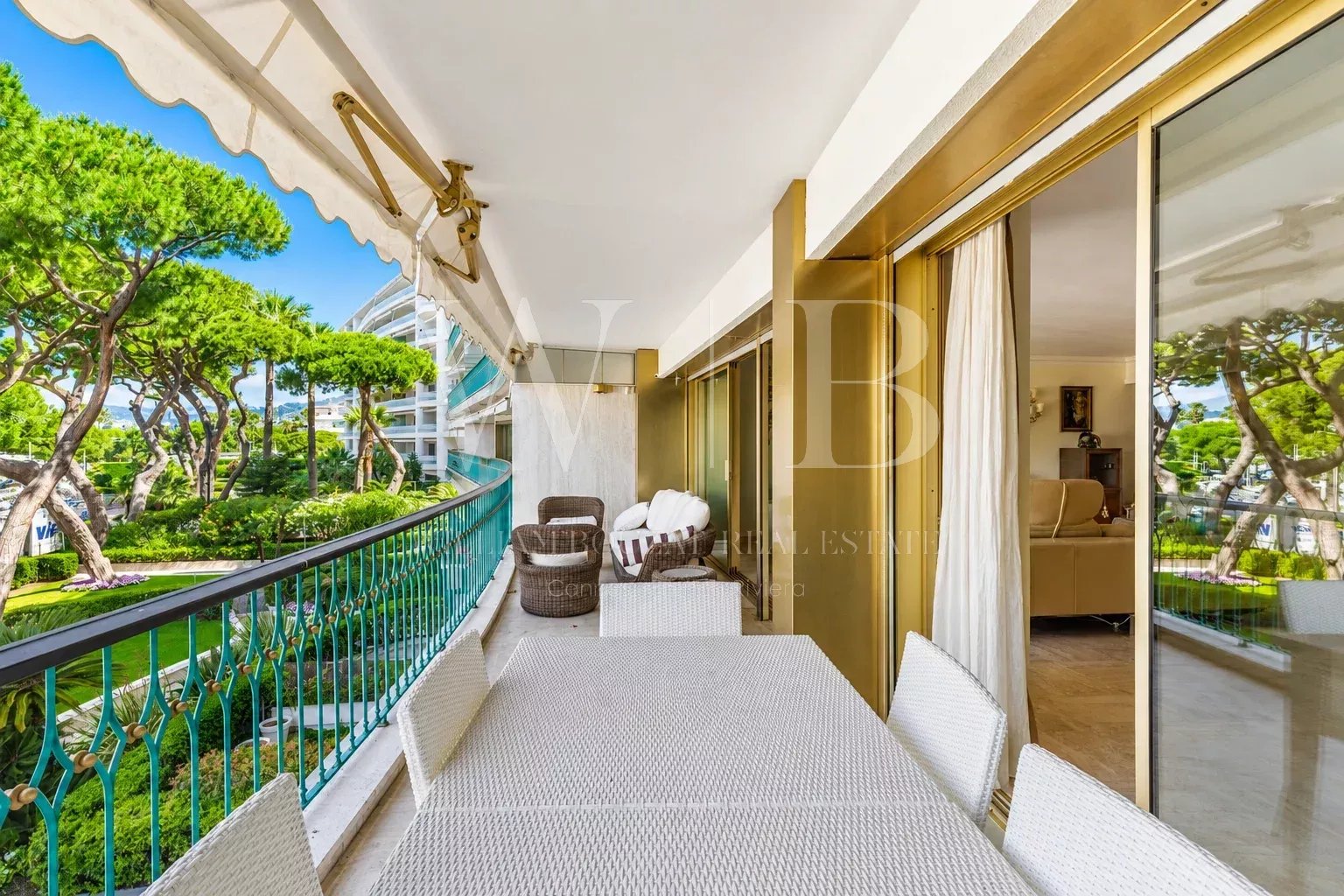 Cannes, la Croisette - Port Canto. Appartement de 229 m² avec vue mer + dépendances