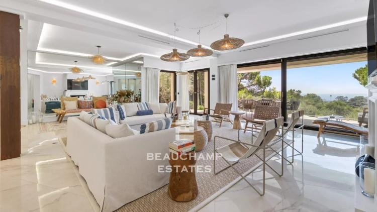 Villa contemporaine 5 chambres avec piscine - Super Cannes