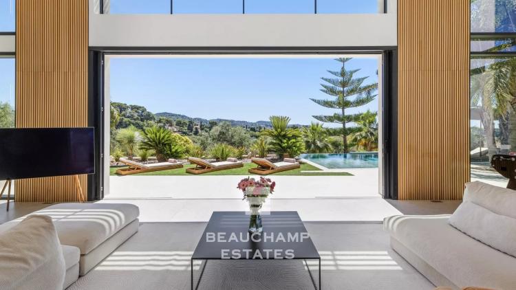 Villa contemporaine 7 chambres avec piscine – Mougins