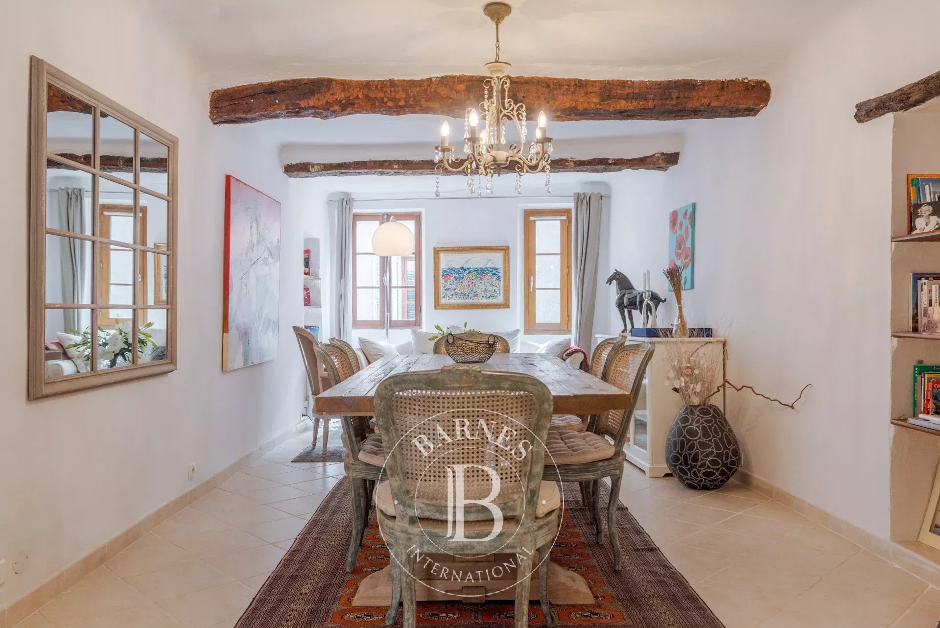 Valbonne - Authentique maison de village rénovée