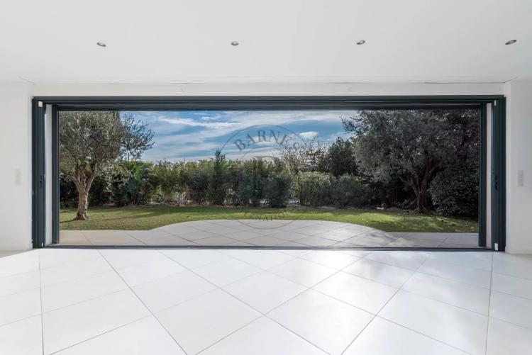 MOUGINS – VILLA DE PLAIN-PIED